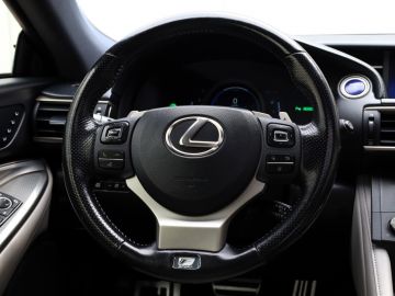Lexus RC